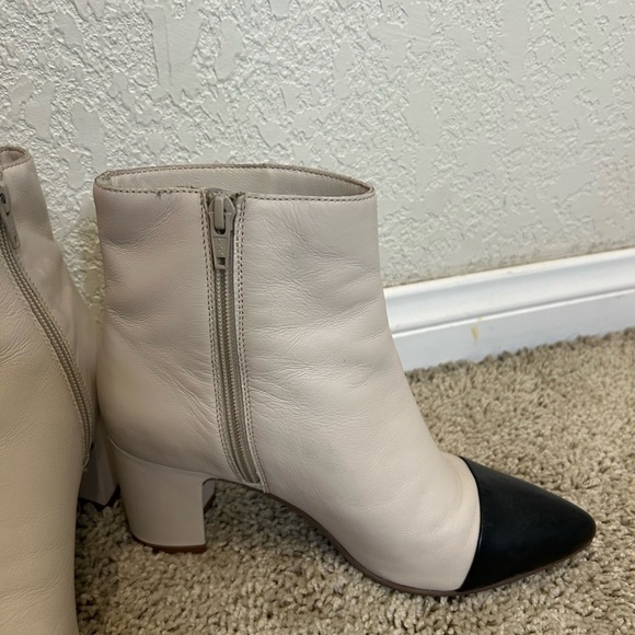 Seychelles two-tone booties. Size 7. Gently worn - Picture 7 of 9